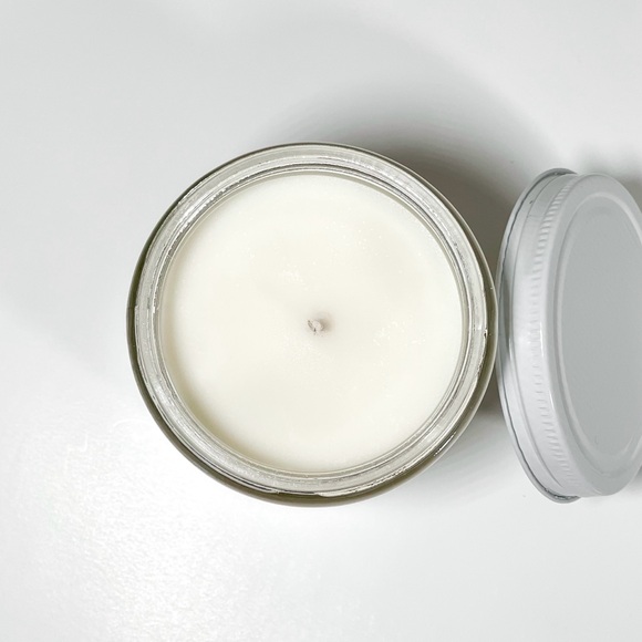 Eucalyptus + Spearmint Soy Candle - Picture 3 of 5